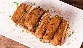 羊肉湯、羊蝎子、牛腩煲、小炒黃牛肉……爆款頻出，看預(yù)制菜玩家們?nèi)绾巍芭胙蛟着！?/>
                </div>
                <div   id=